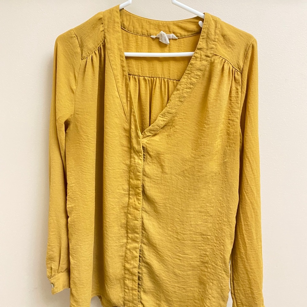 WOMEN’s H&M BUTTON UP